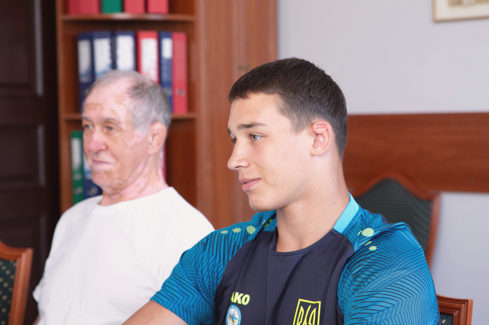 4449 image for slide